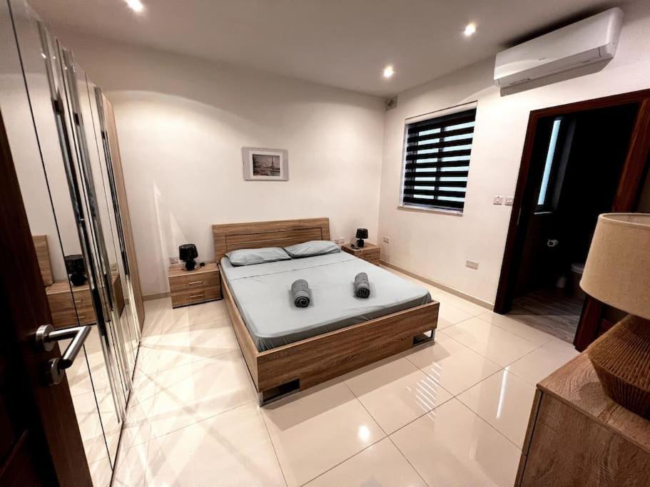 Viewline Seaview Modern 3 Bedroom Apartment Marsaxlokk Kültér fotó